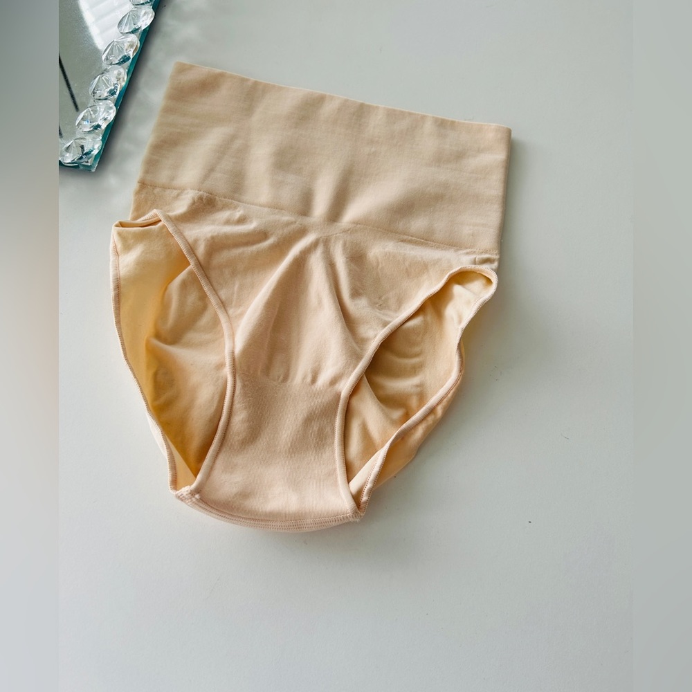 Skims Core Control Brief L/XL